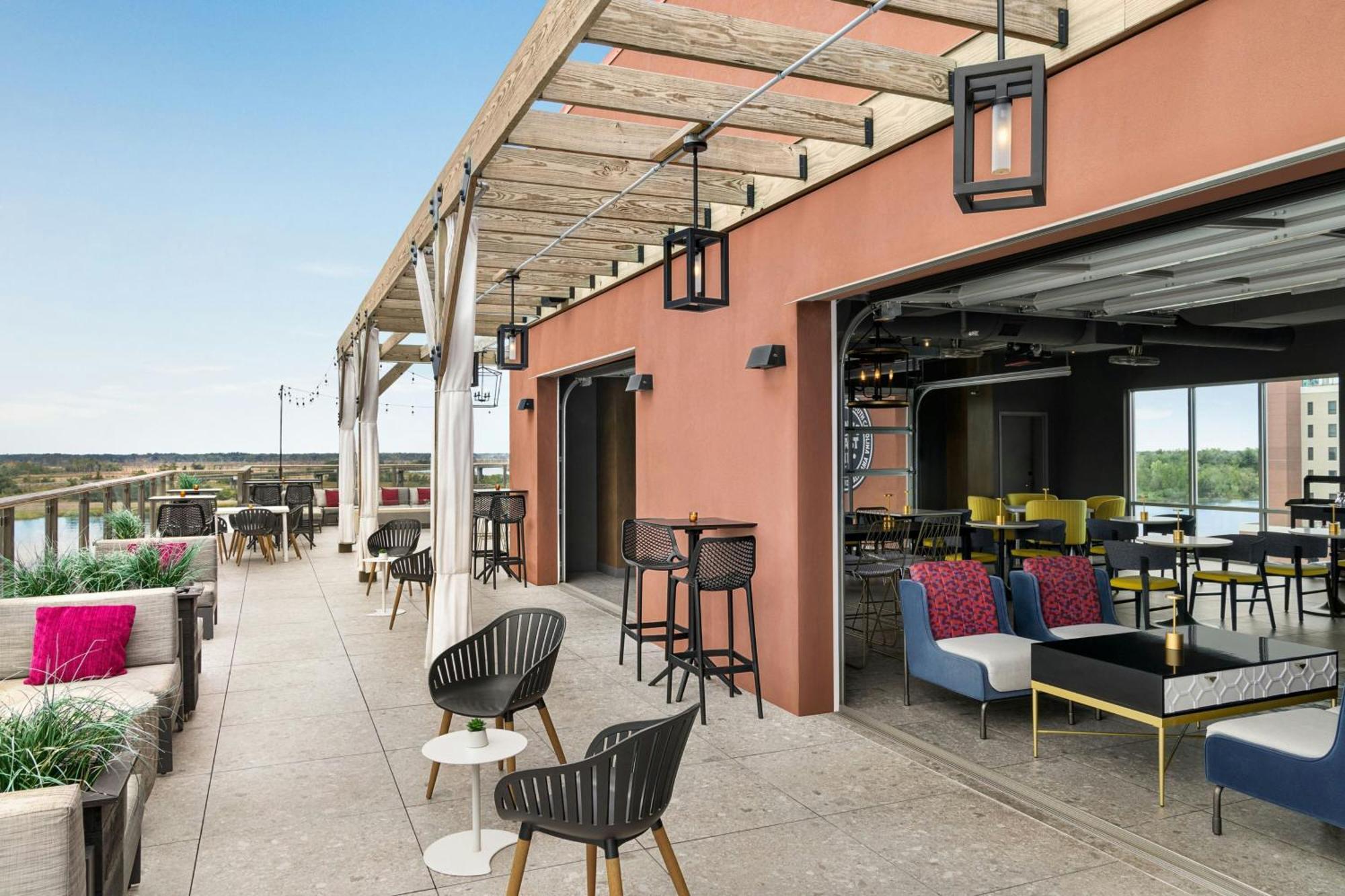 Hotel Aloft Wilmington At Coastline Center Esterno foto